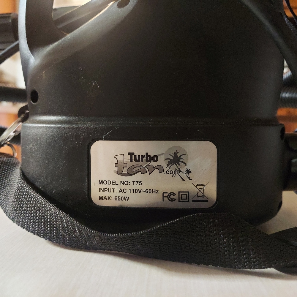 Turbo Tan airbrush gun & liquid